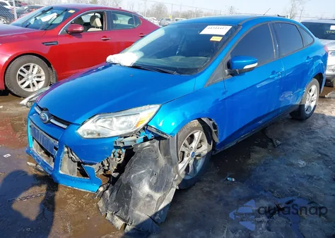 2012 Ford Focus Se z USA, uszkodzony, nr VIN 1FAHP3F22CL173830